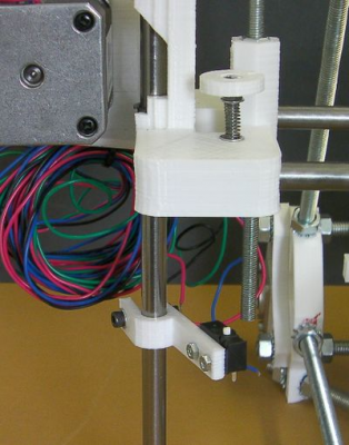 400px-Reprappro-mendel-z-axis-adjuster-fitted.jpg