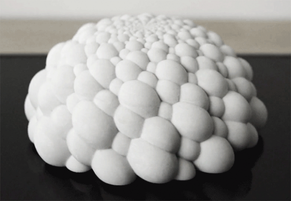 john-edmark-3D-printed-blooms-strobe-animated-sculptures-designboom-02.gif