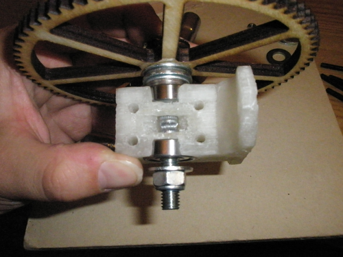 Mounting extruder gear with extra washers.png